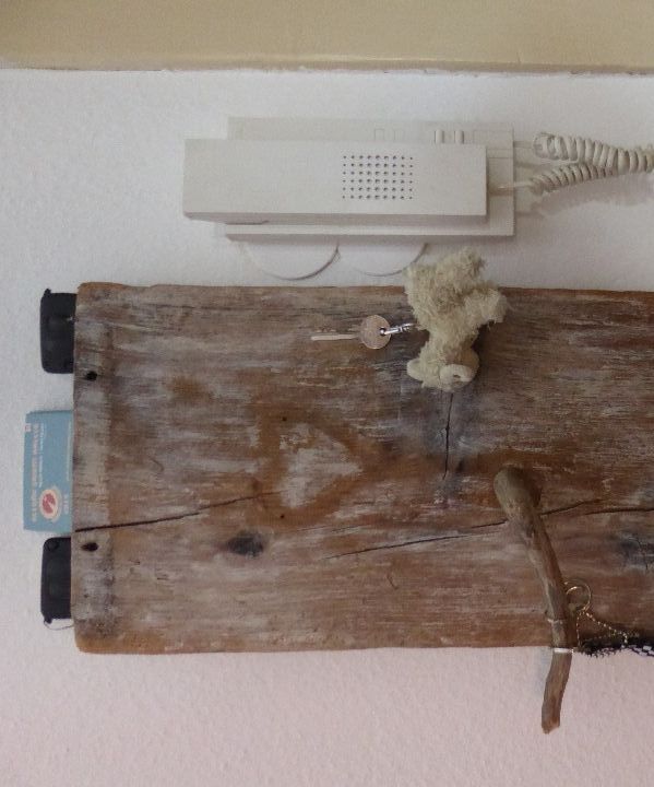 Wooden Magnetic Key Hanger