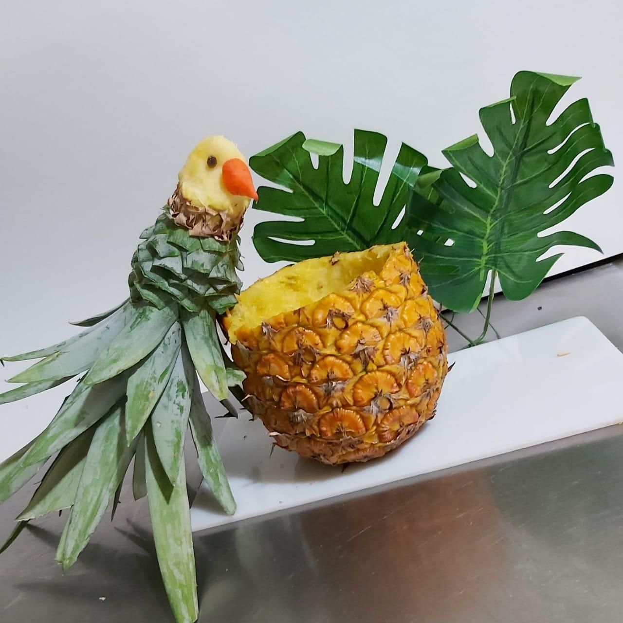 Tropical Parrot With Pineapple (fruit Salad) 14 Steps (with Pictures