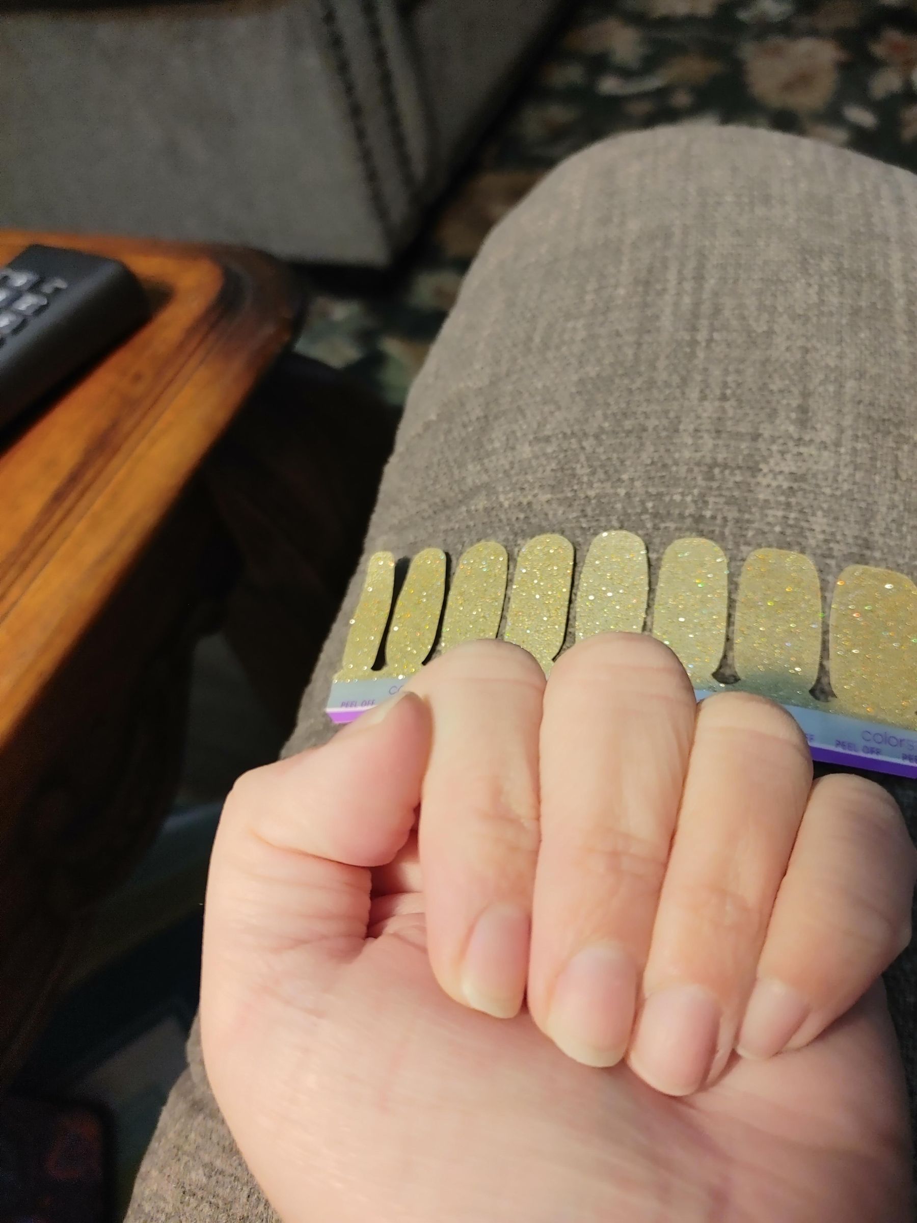 How to Apply Nail Polish Strips 11 Steps (with Pictures) Instructables