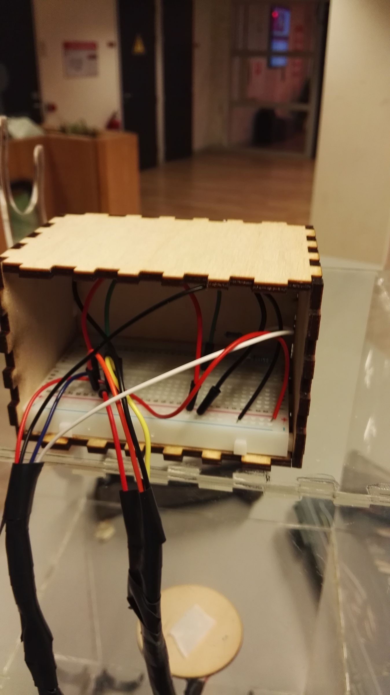 Lightup Display Case 9 Steps Instructables