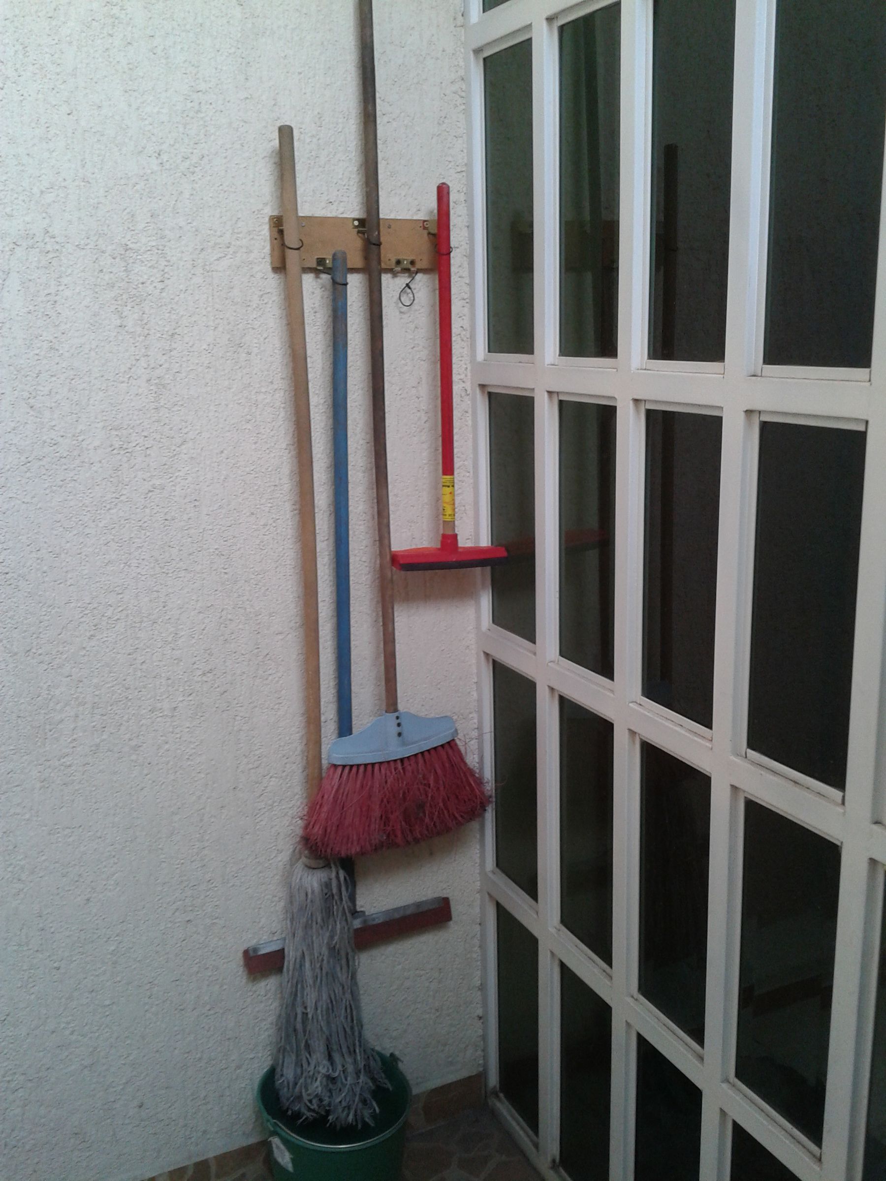 broom holder
