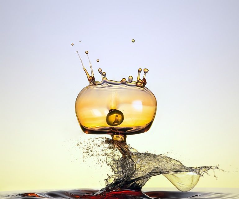 Capture Incredible Water Droplet Impacts With a High Speed Camera Rig