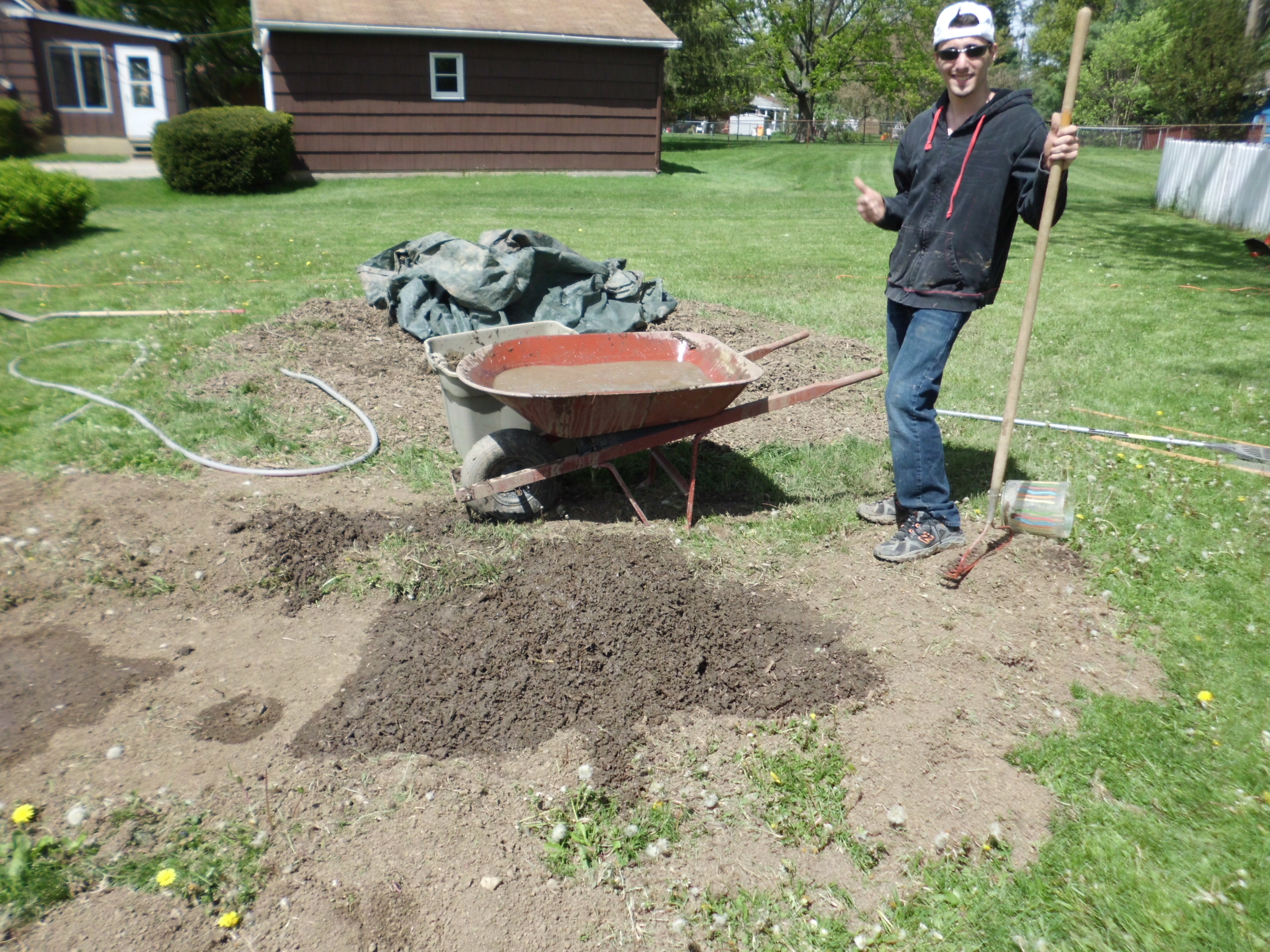 Make Your Own Mulch! (From a GroundUp Tree Stump) 7 Steps