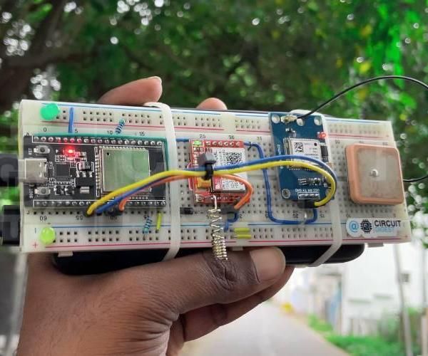 ESP32 GPS Tracker With SIM800L and NEO-6M