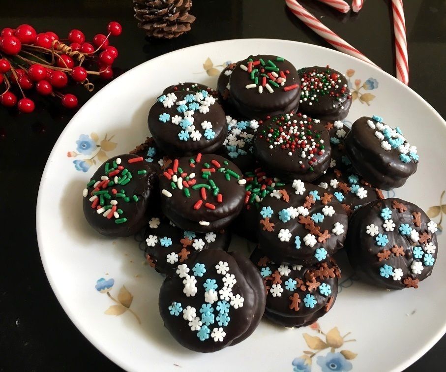 CHOCOLATE PEANUT BUTTER CRACKERS/COOKIES
