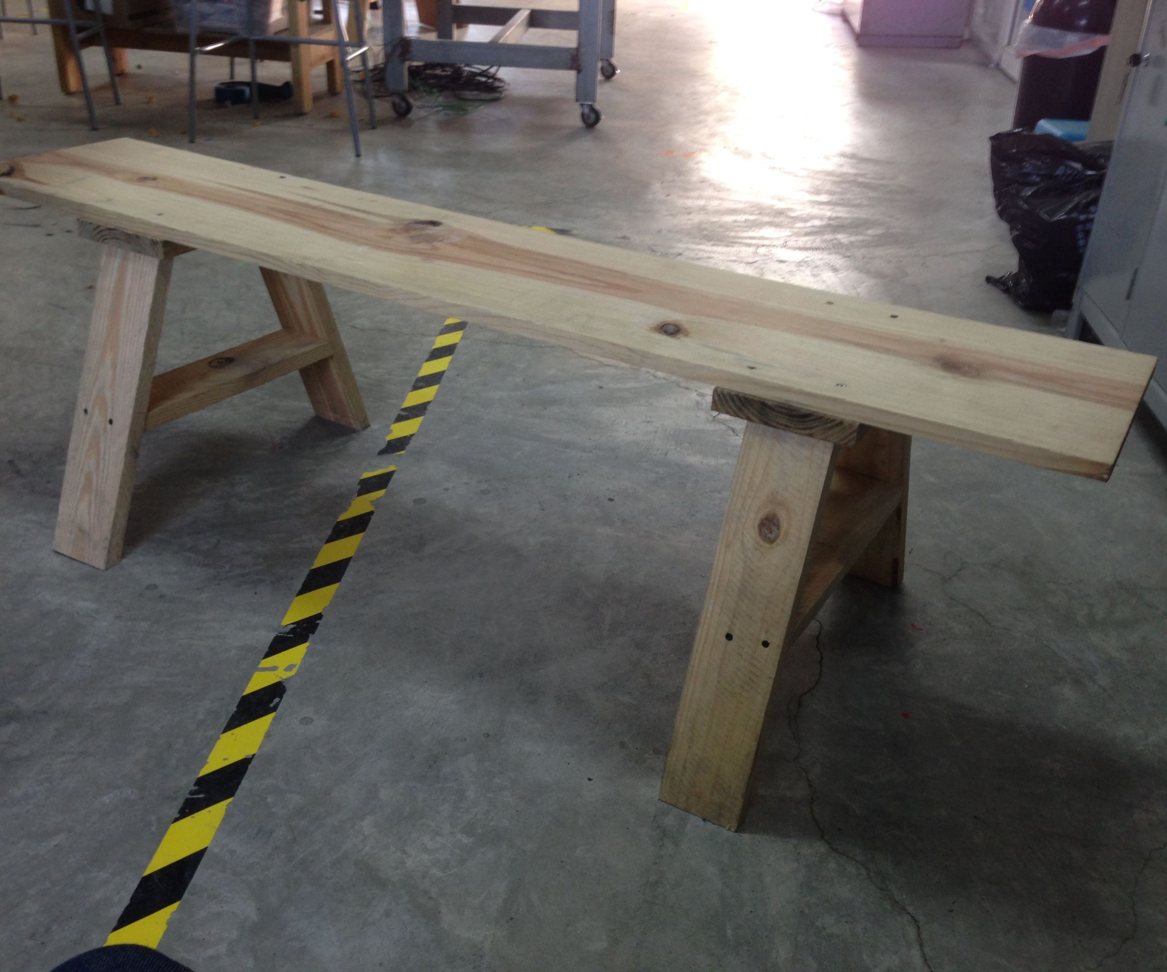 Banquito De Madera