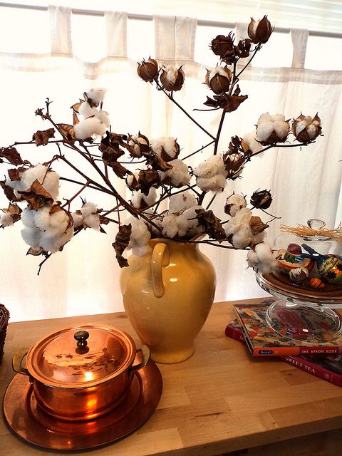 Cotton Table Arrangement