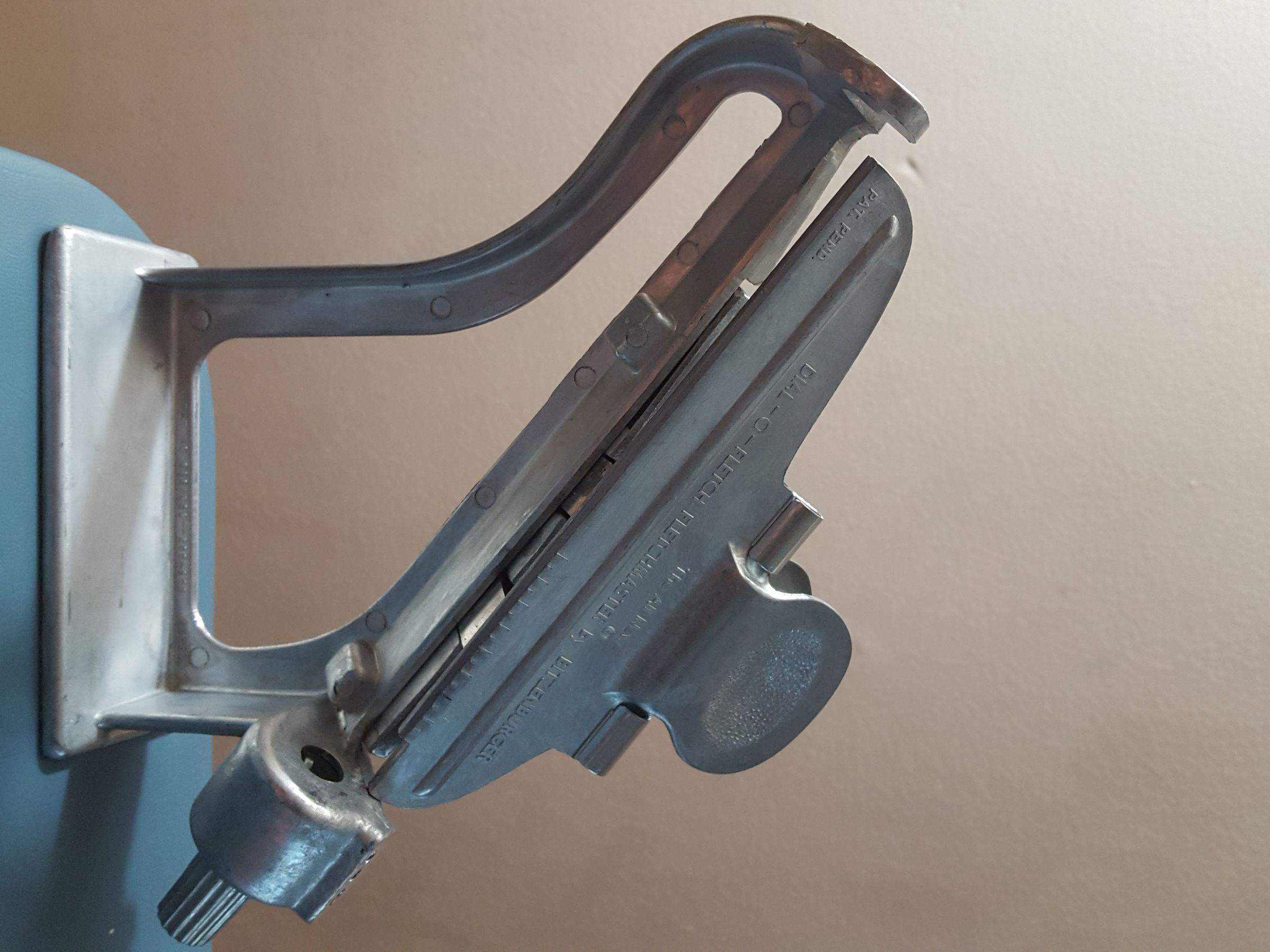 How to ReFletch a ThreeVane Carbon Arrow 8 Steps (with Pictures