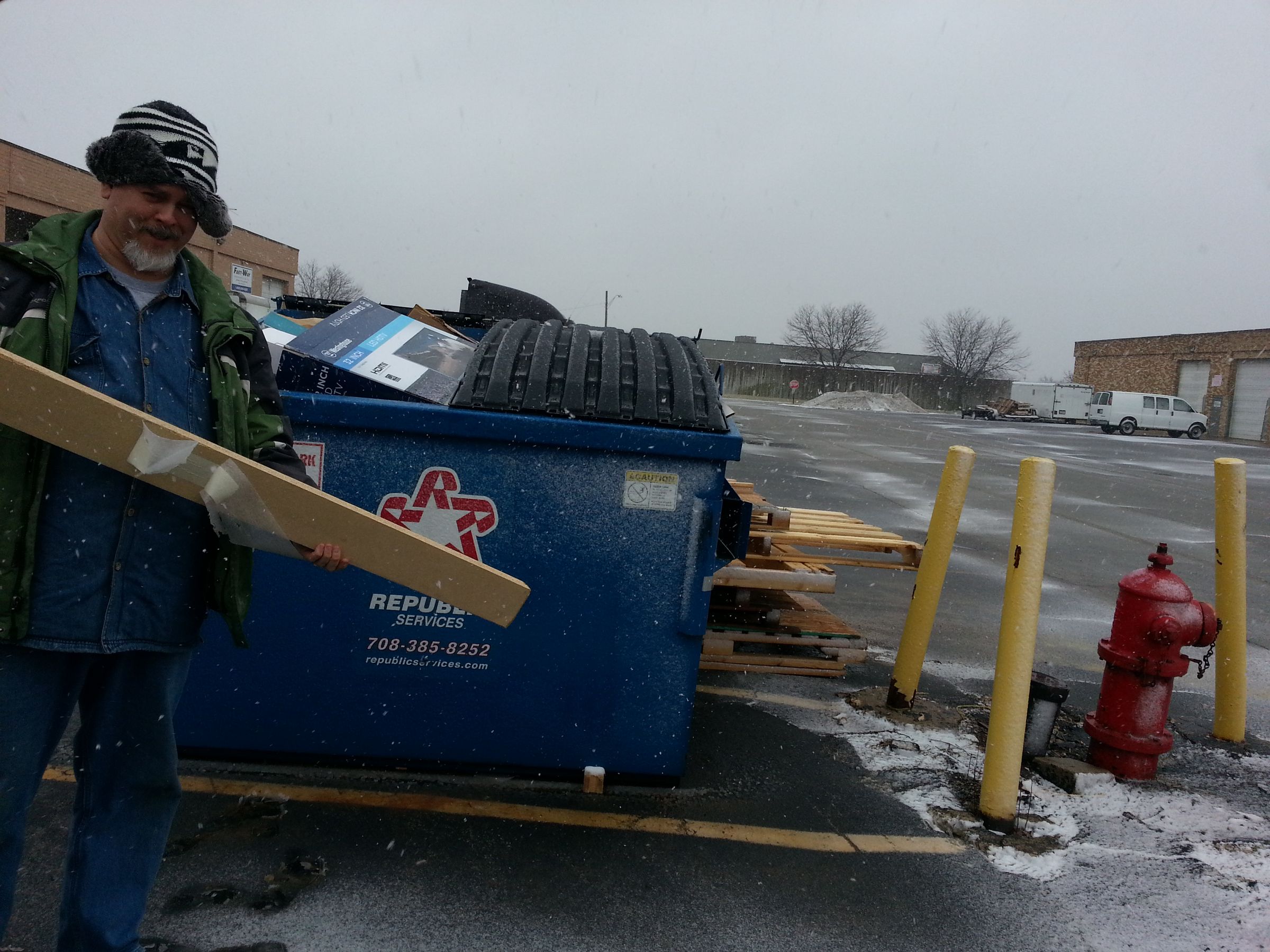 Dumpster Diving for Fun and Profit! (mostly Fun Though) 8 Steps