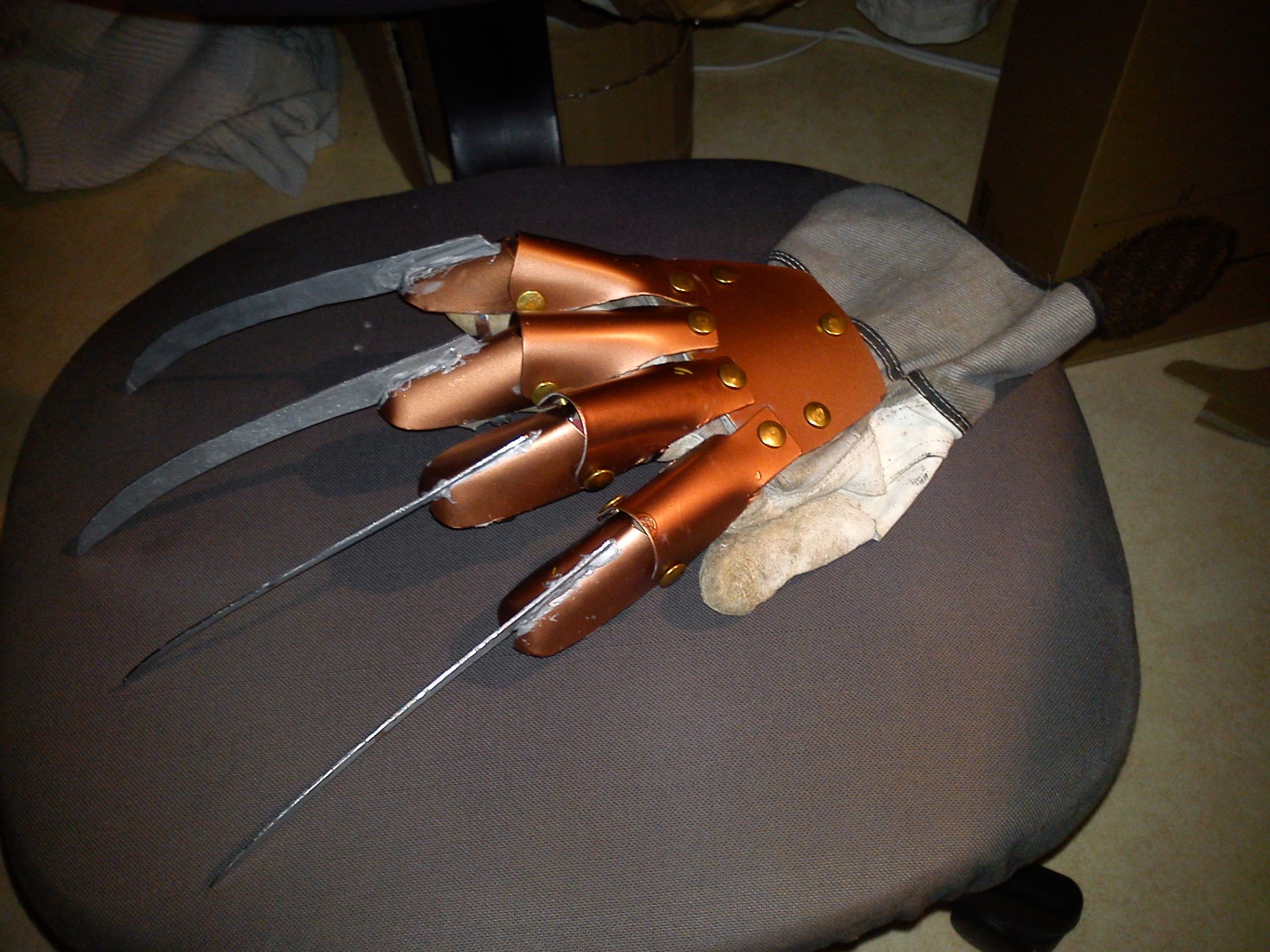 Build Freddy's Glove