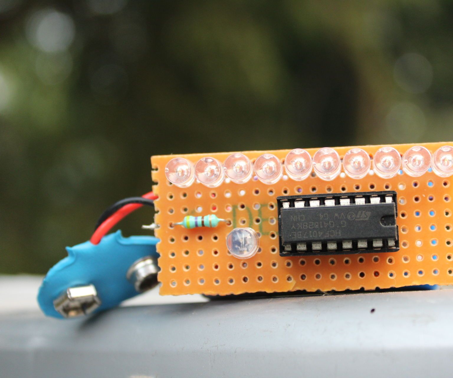 How to Make Led Chaser Without Ic 555