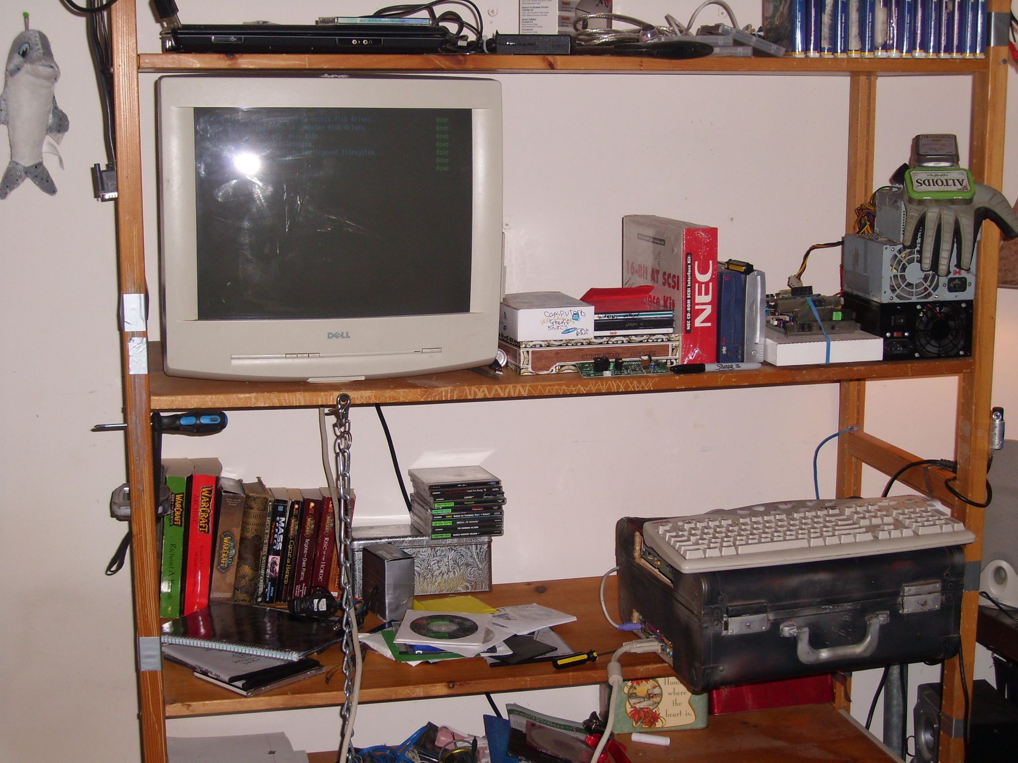 Suit case computer