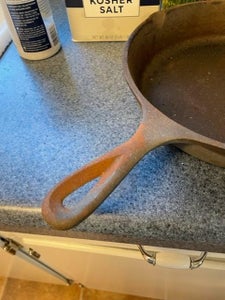 How to Clean an Iron Skillet - Quick and Easy