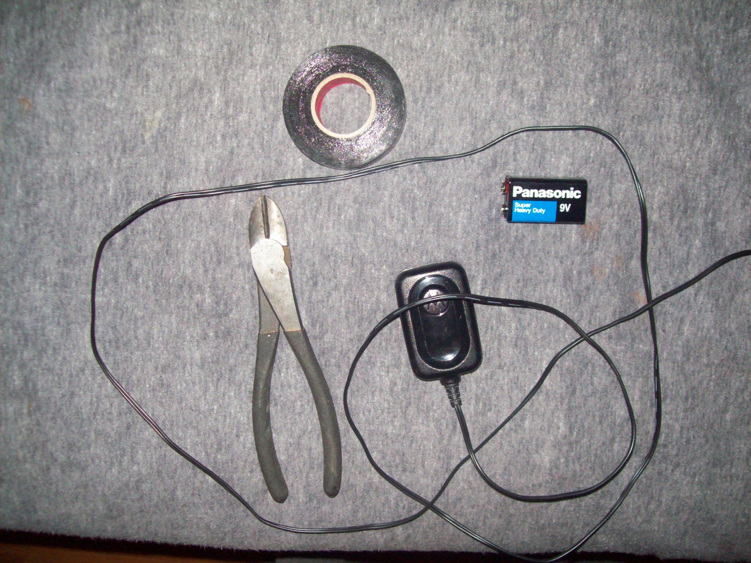 DS 9V Portable Charger. (first Instuctable.)