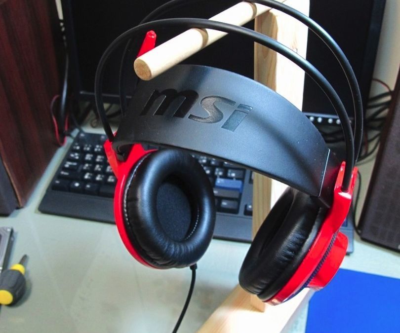2015.12.13-DIY Wood Headphone Stand (木質耳機架)