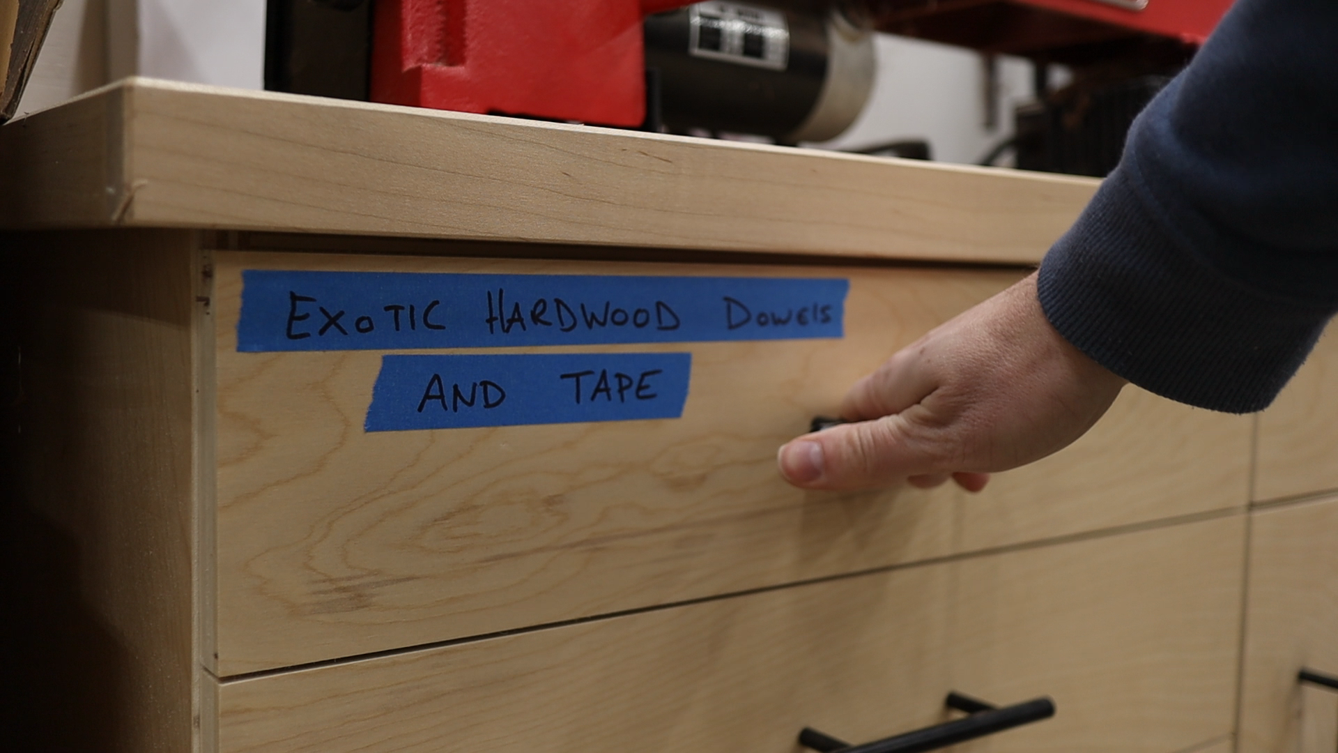 Making Your Own Wooden Dowels! Easy Dowel Making Jig! - Image 1