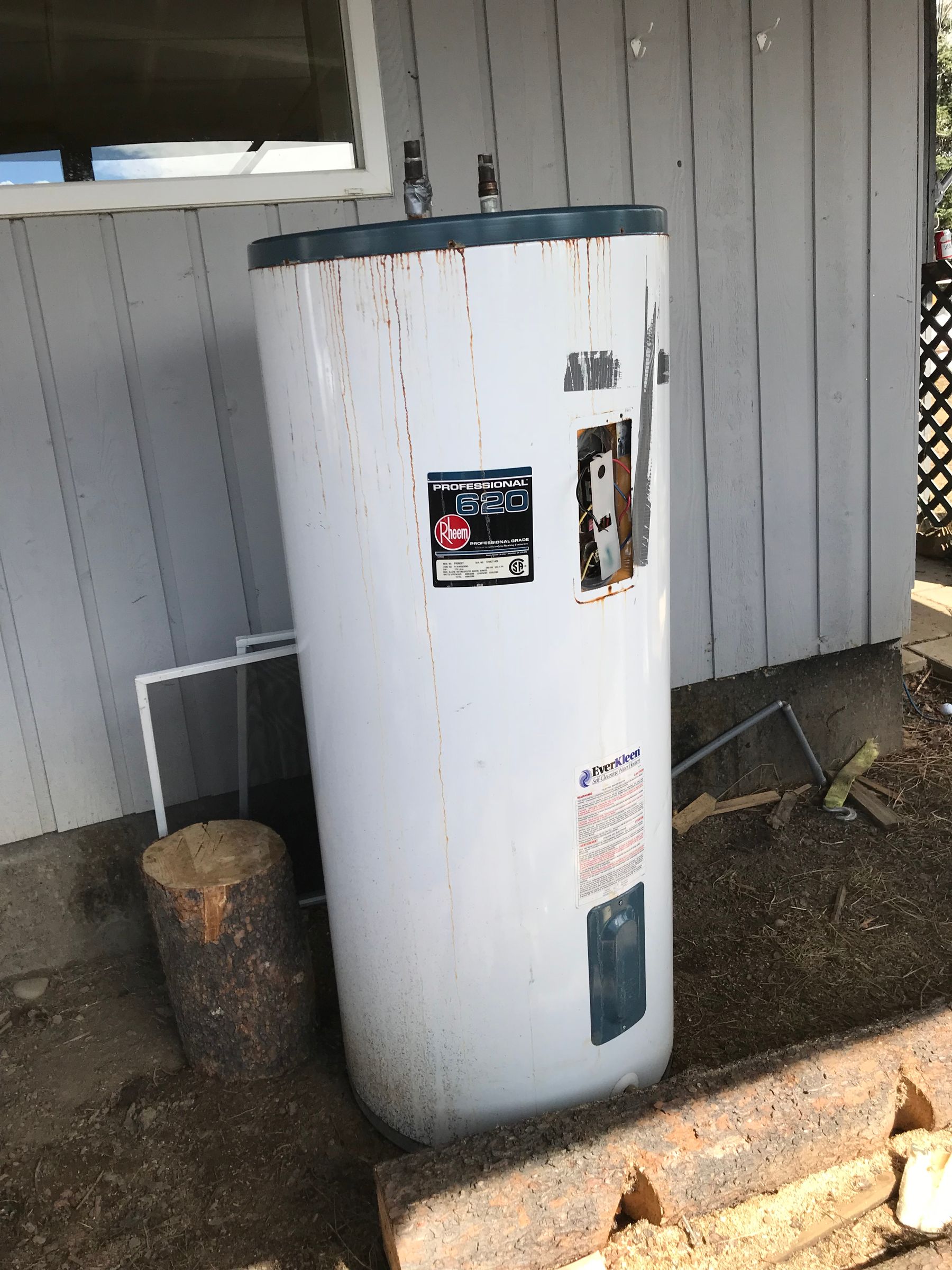 Hot Water Tank Rain Collection : 10 Steps - Instructables