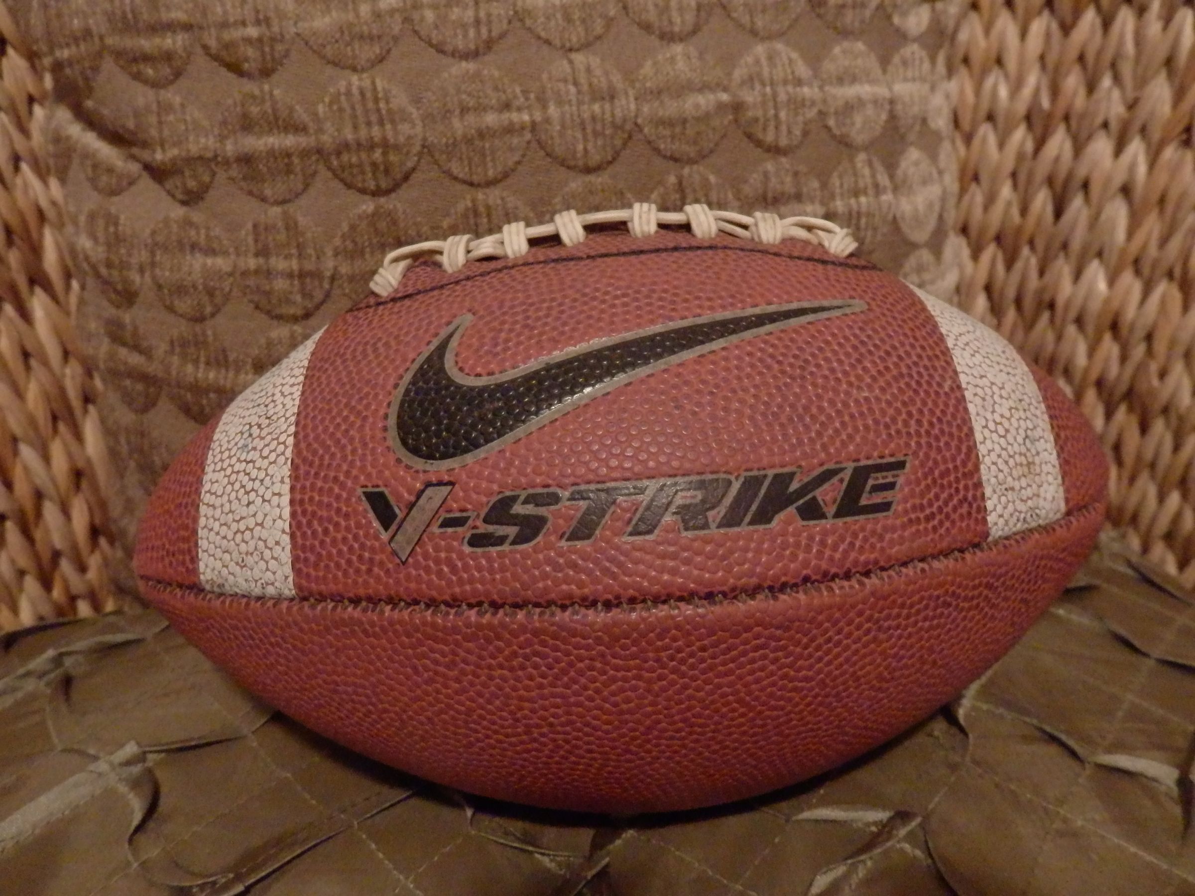 How to Catch a Football 5 Steps Instructables