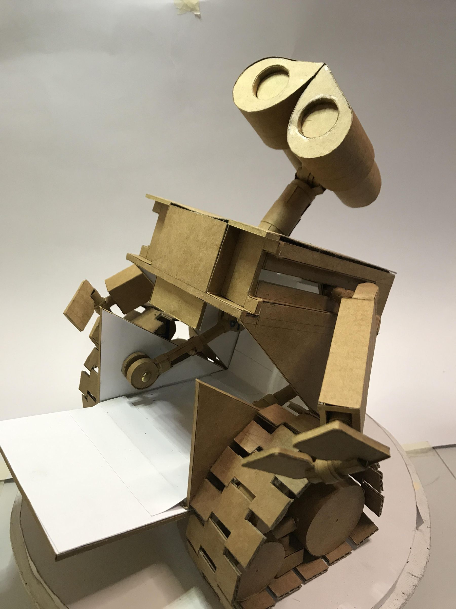 HOW TO MAKE WALL E FROM CARDBOARD 12 Steps Instructables