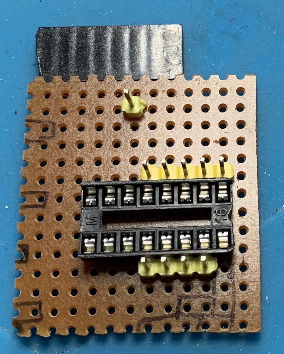 Ic Mux Raspberry Pi Raspberry Pi Pico 4051B Analogue Multiplexer Expander on Stripboard : 4 ...