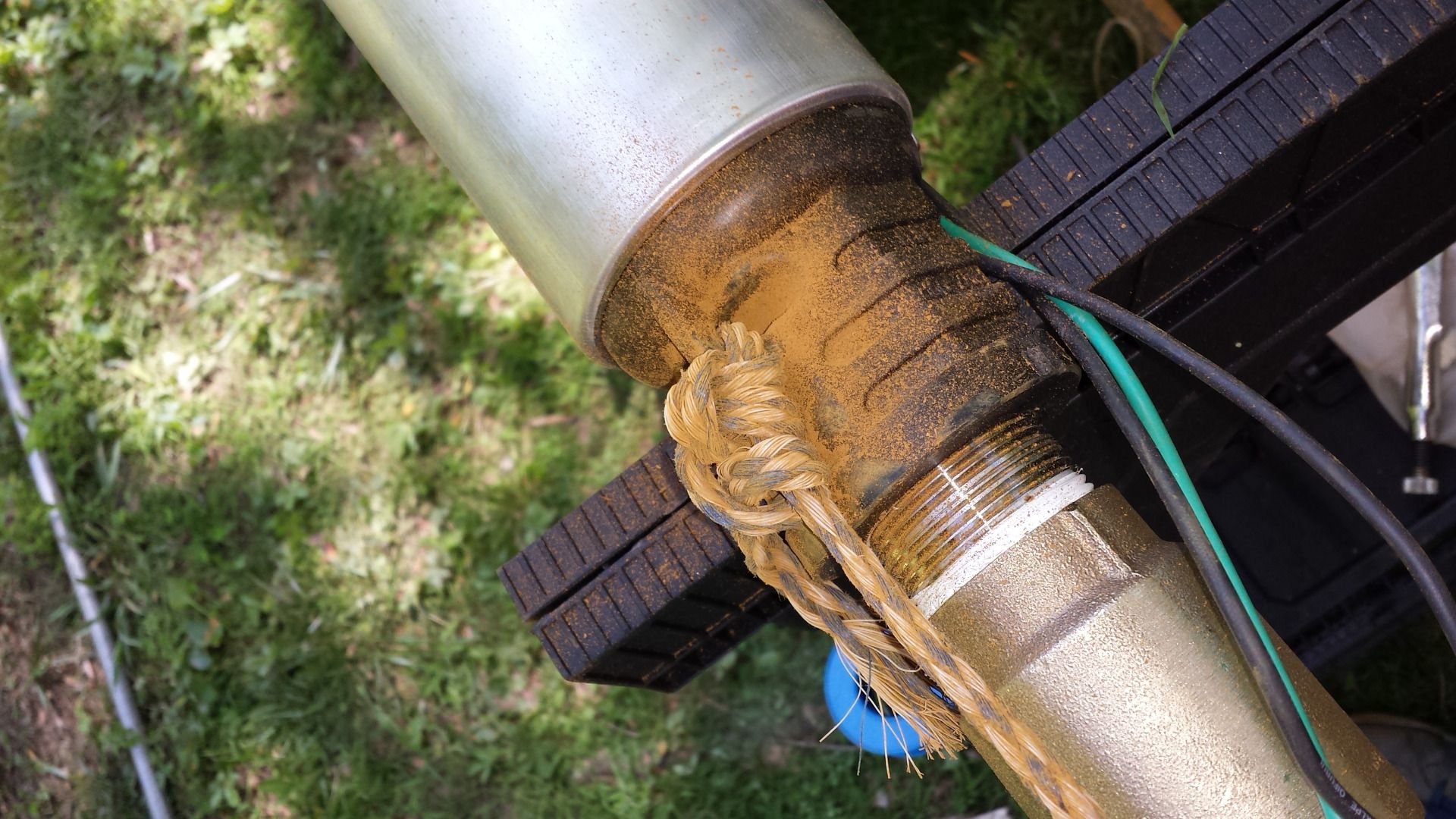 How to Replace a Submersible Well Pump : 29 Steps (with Pictures ...