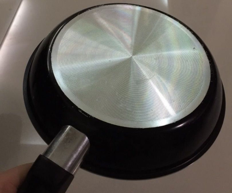 How to Remove Burn Marks From Pots & Pans