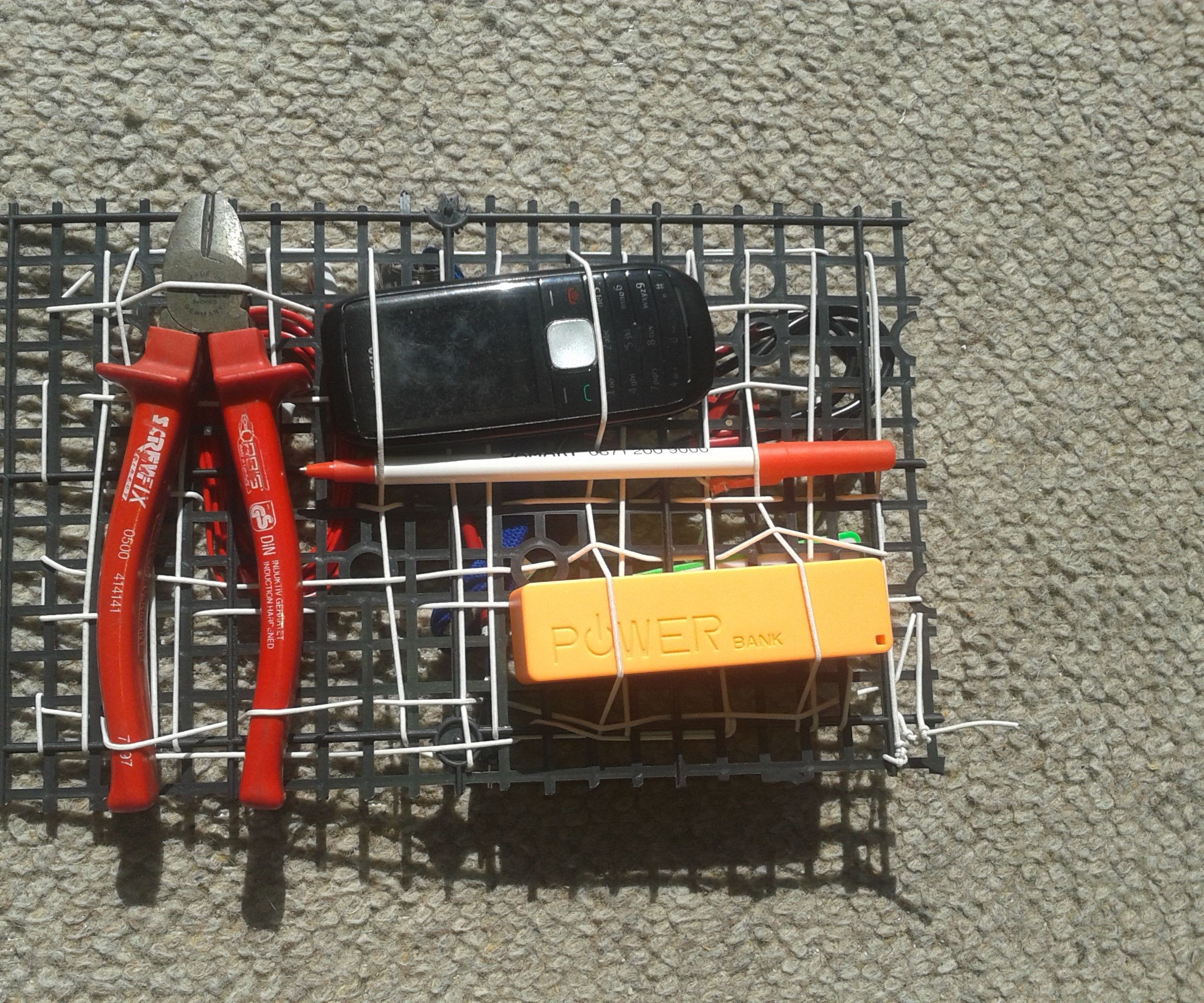 Cheap, Double Sided, Grid-it Style Organiser Board