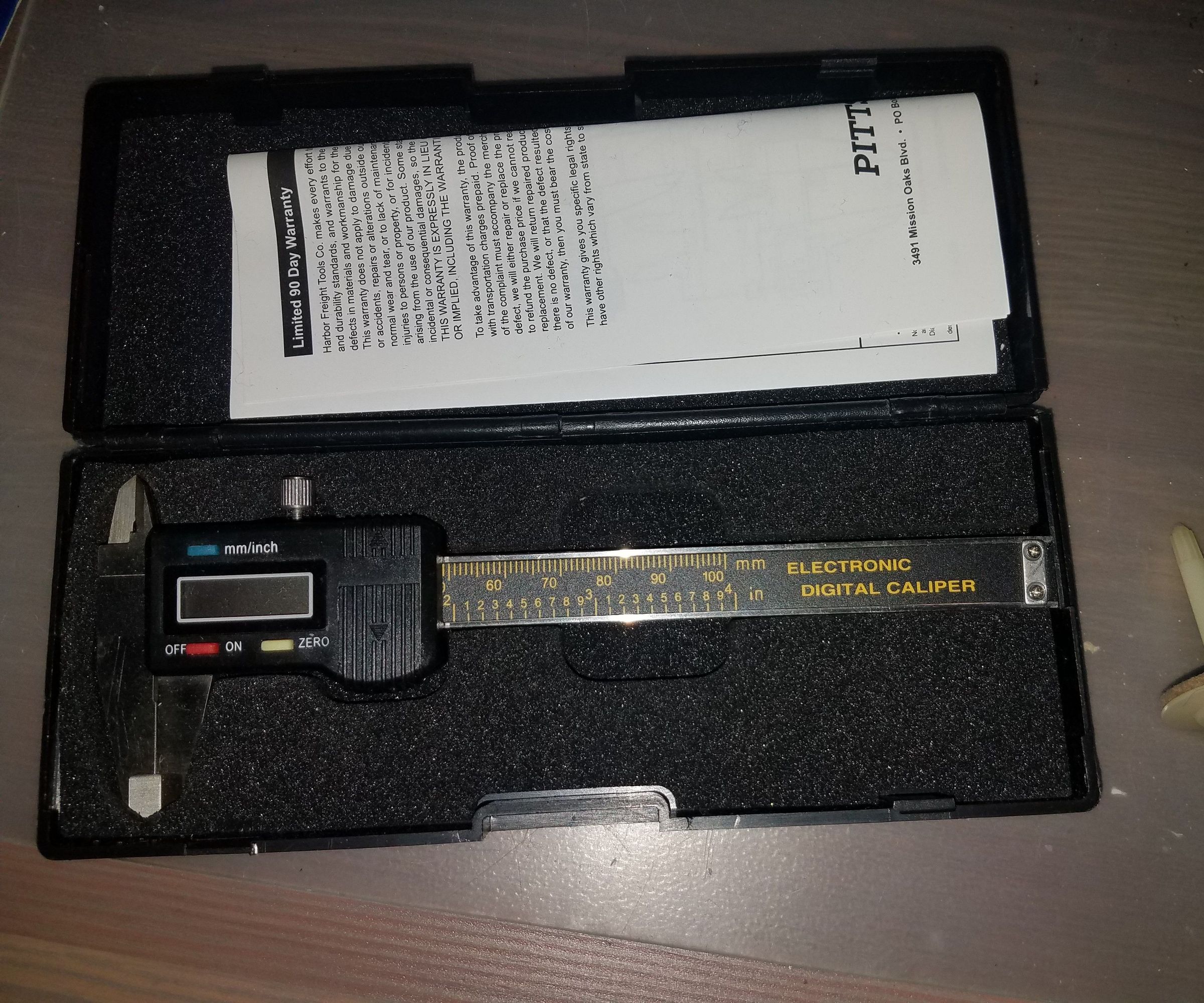 Tricks for Measuring an Object With a Digital Caliper 