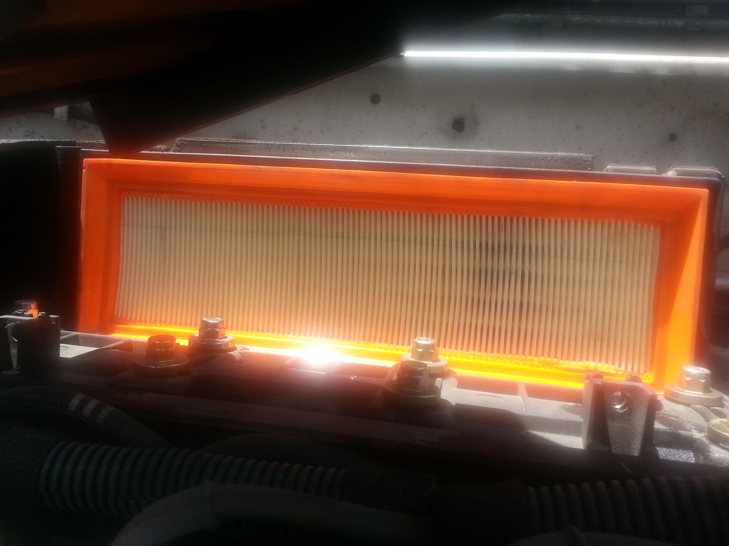 how to replace your car air filter