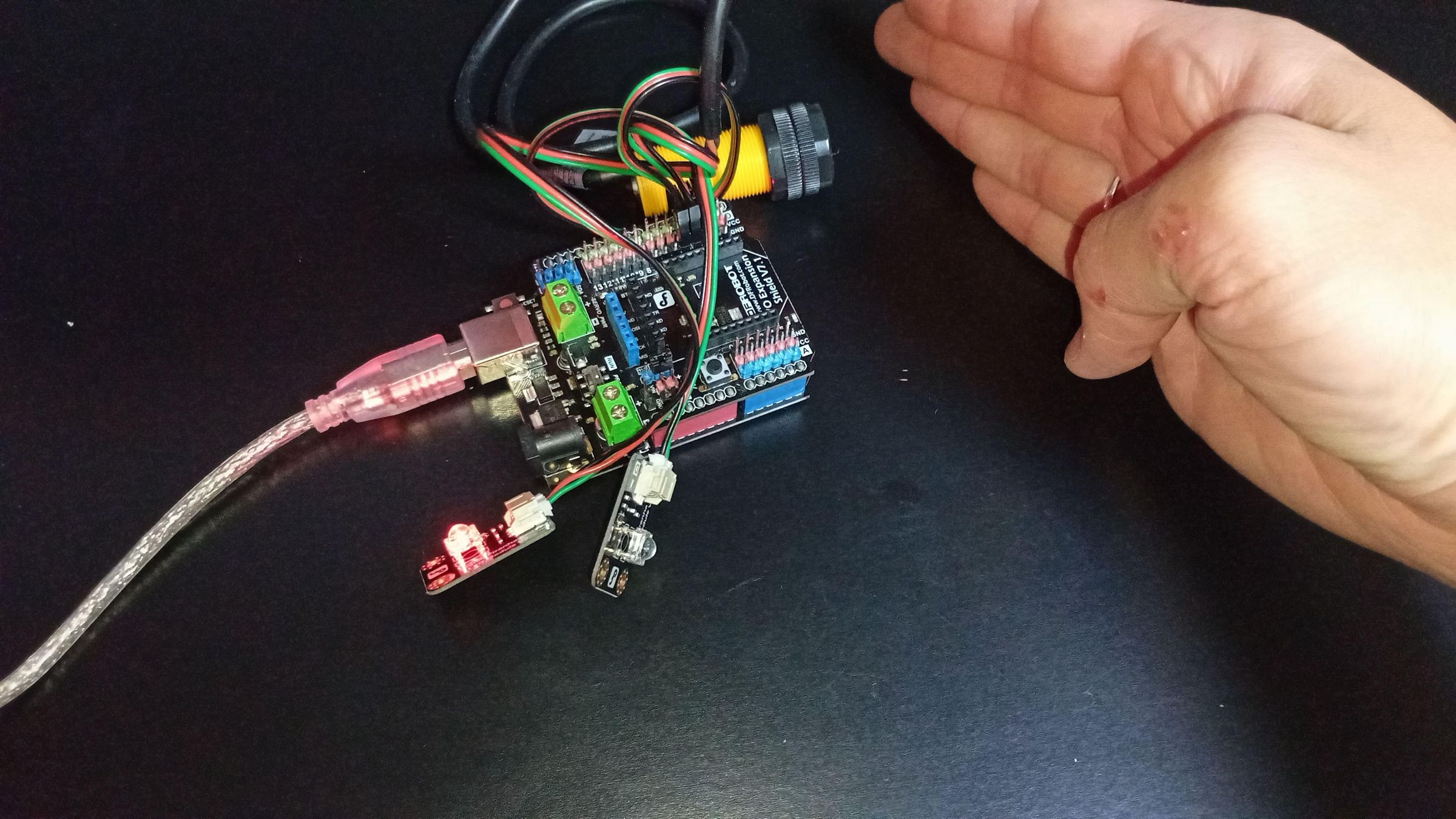 How to Use the Infrared Switch Sensor With Arduino - Lesson #15 : 6 ...