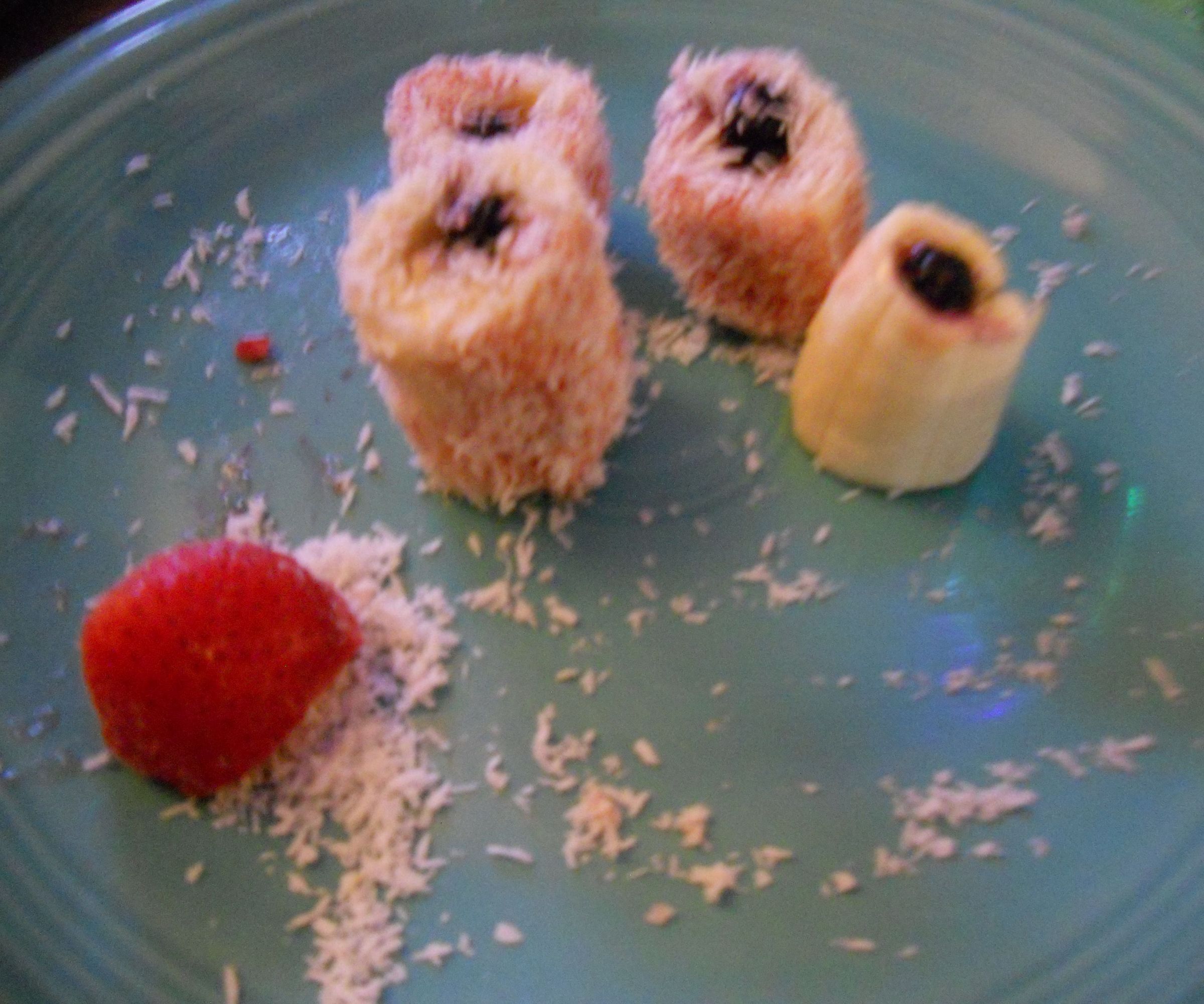 How to Make Fruit Sushi
