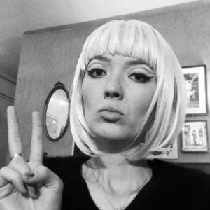 How to Create a “Modern Mod” Look