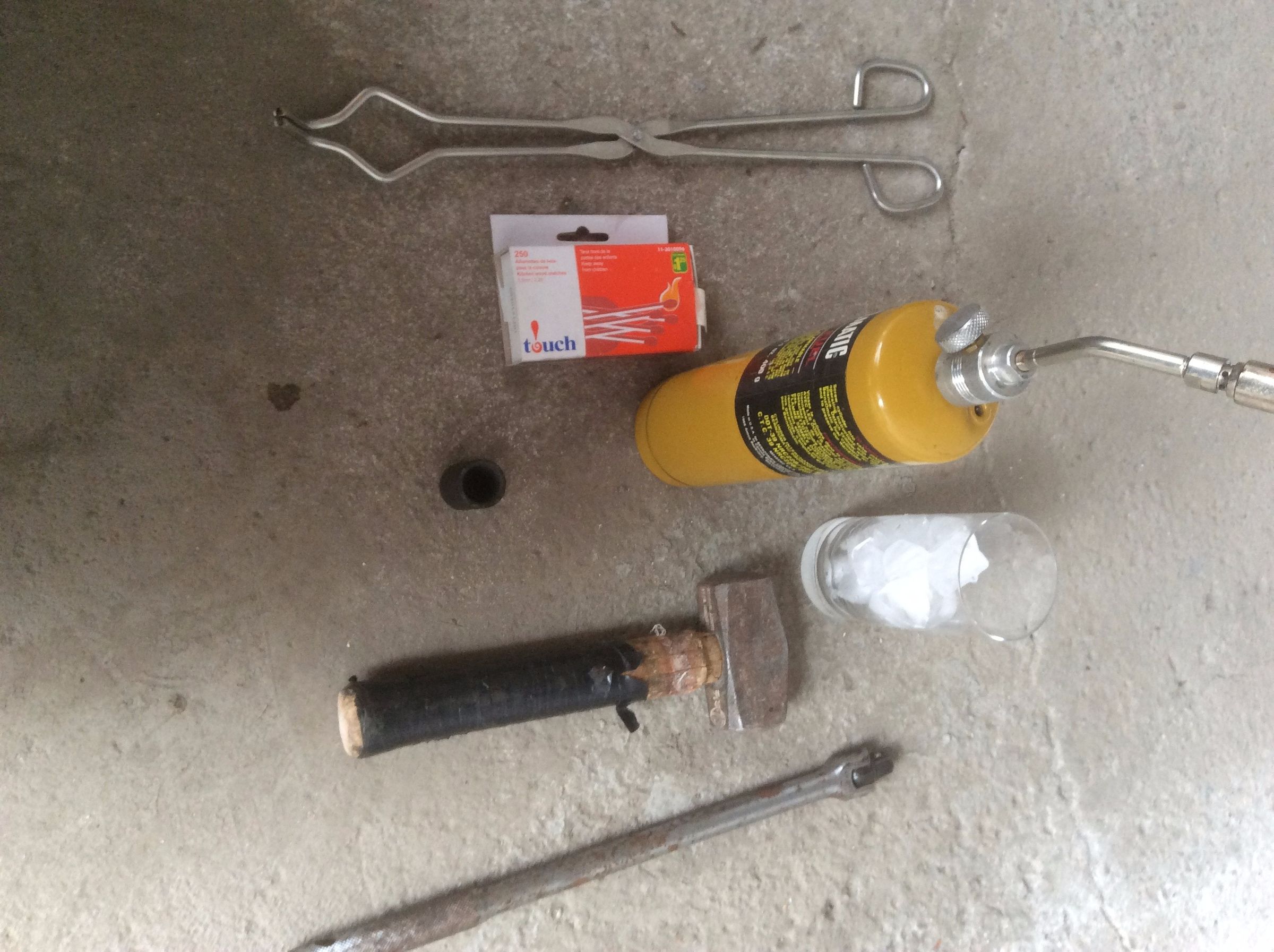Removing Overtightened Lock Bolts on Car Wheels 7 Steps (with