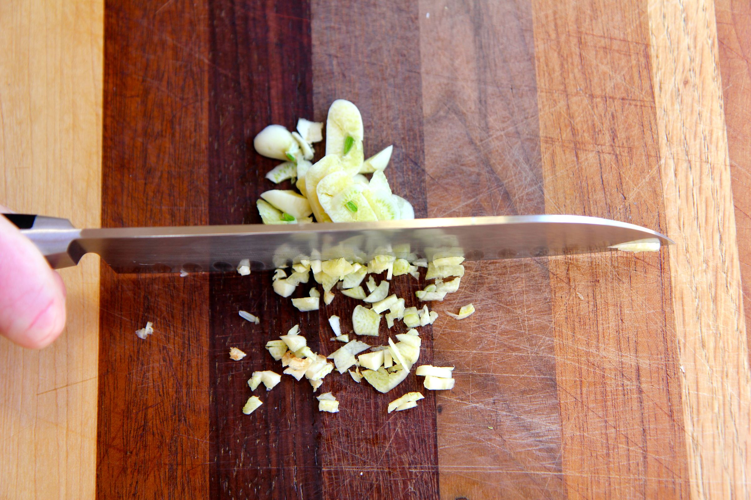 How to Chop Garlic 8 Steps (with Pictures) Instructables