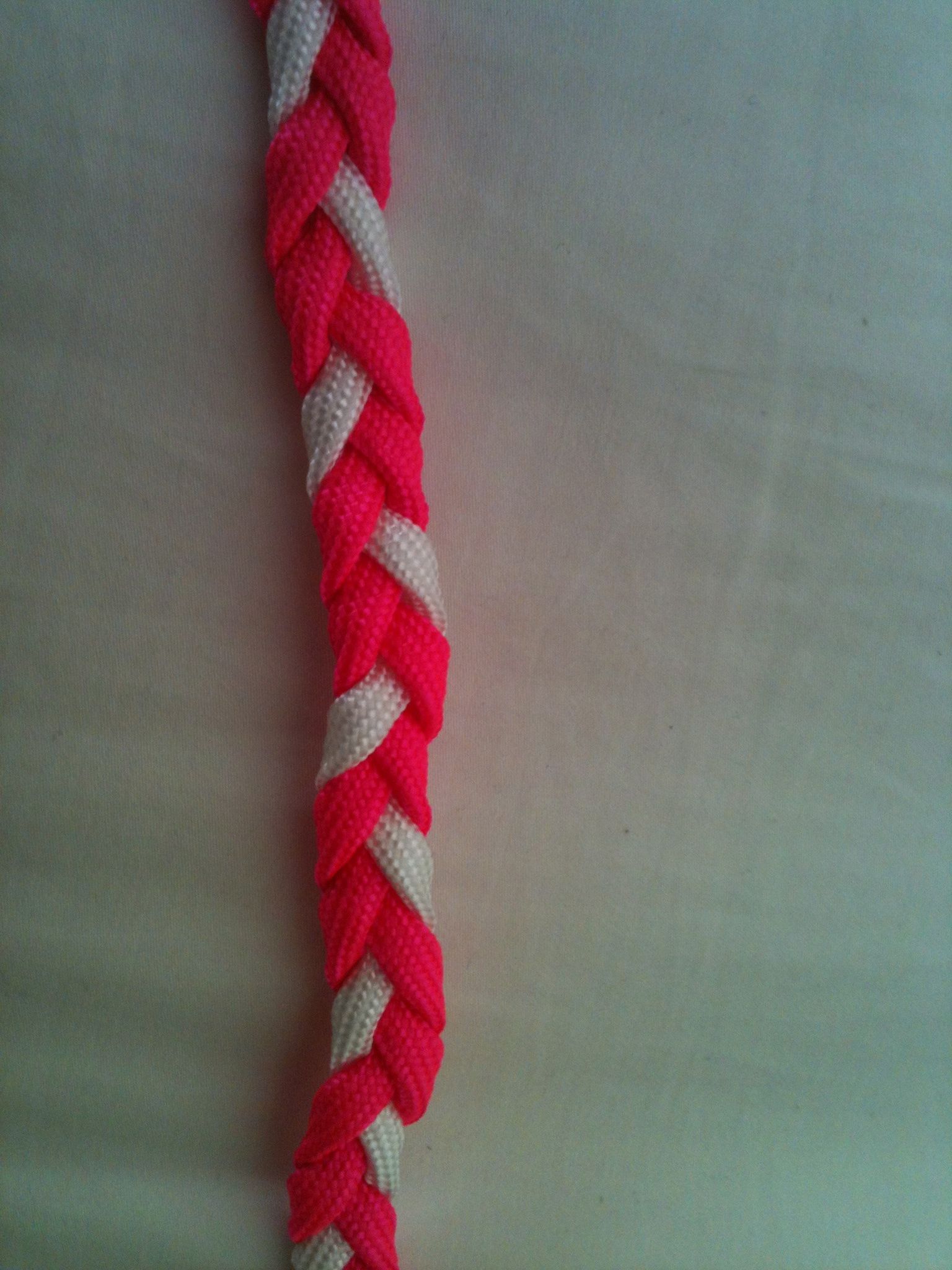 Paracord Necklace 3 Steps Instructables