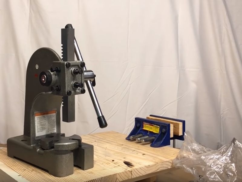 How to Remove, Mount and Install Ball Bearings 8 Steps