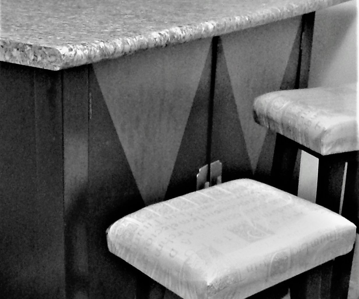 ​ MY KITCHEN ISLAND WITH STOOLS