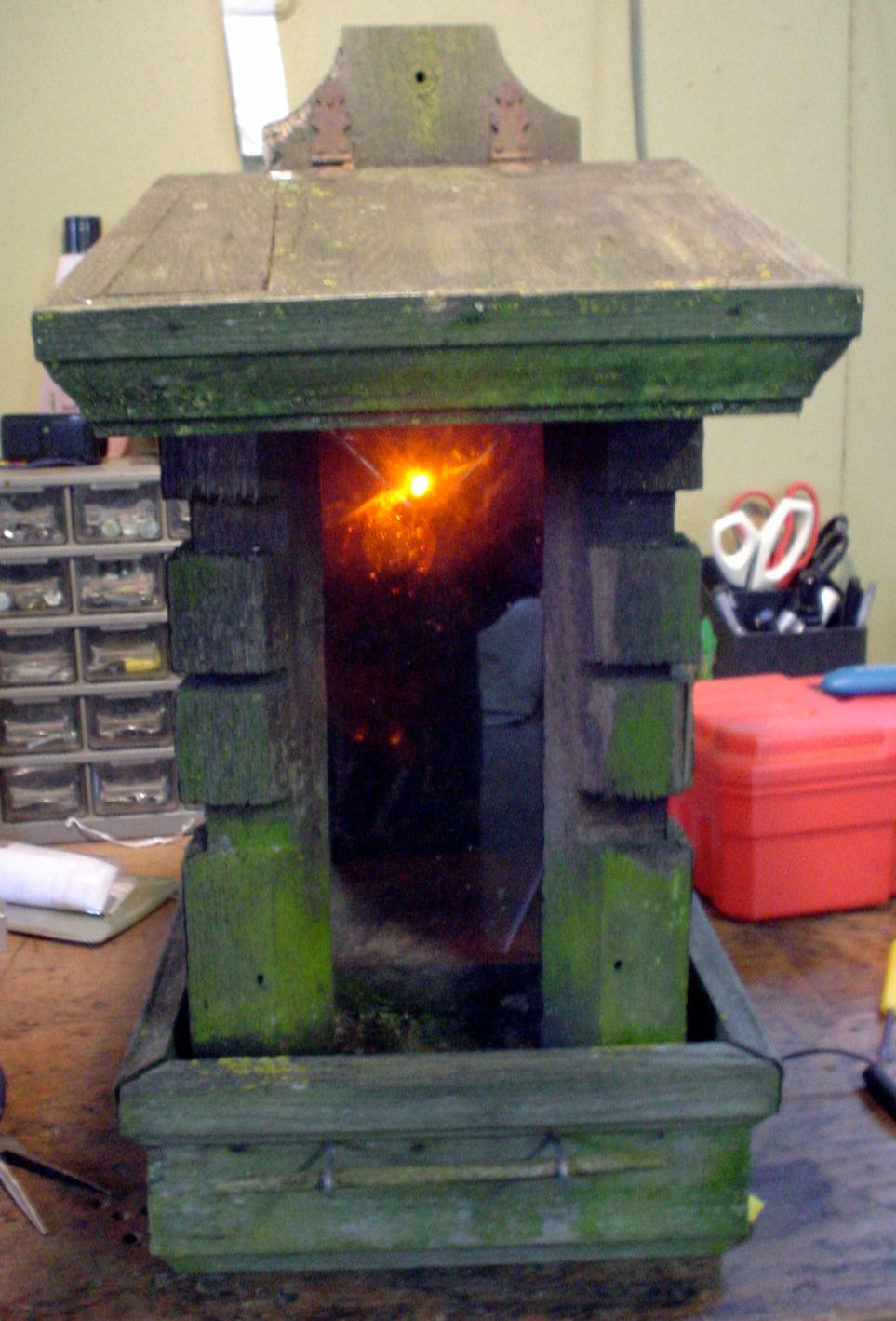 Retrofit an Outdoor LED Night Light Into a Bird Feeder