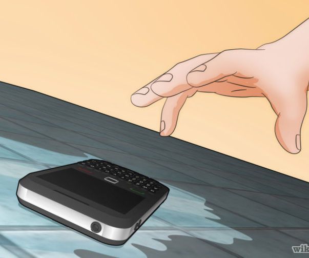 How to Survive a Wet Phone : 15 Steps