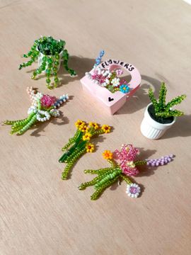 Mini Beaded Flowers Bouquets : 11 Steps (with Pictures 