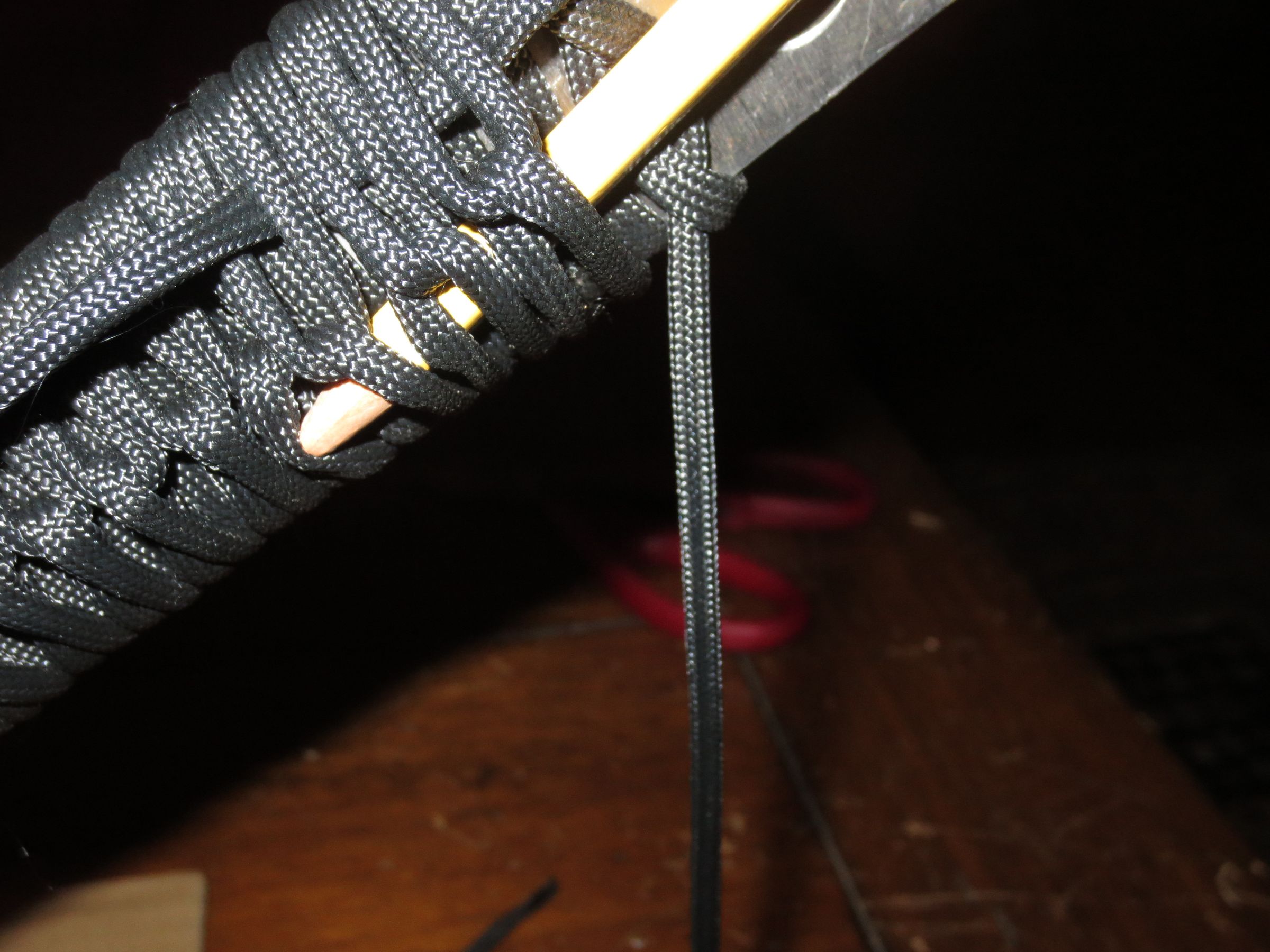 Paracord Strider Knife/Tool Wrap : 10 Steps - Instructables