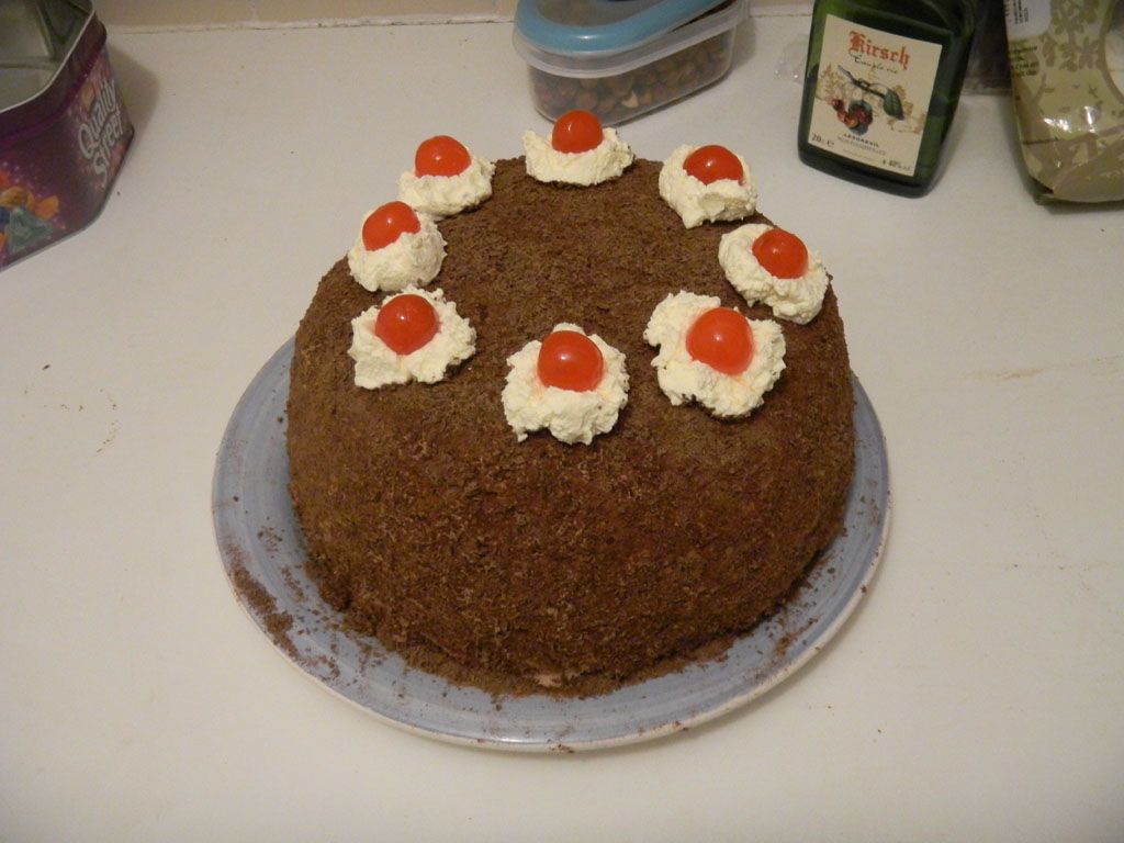 Portal Cake for Baking Newbies (UK Recipe)