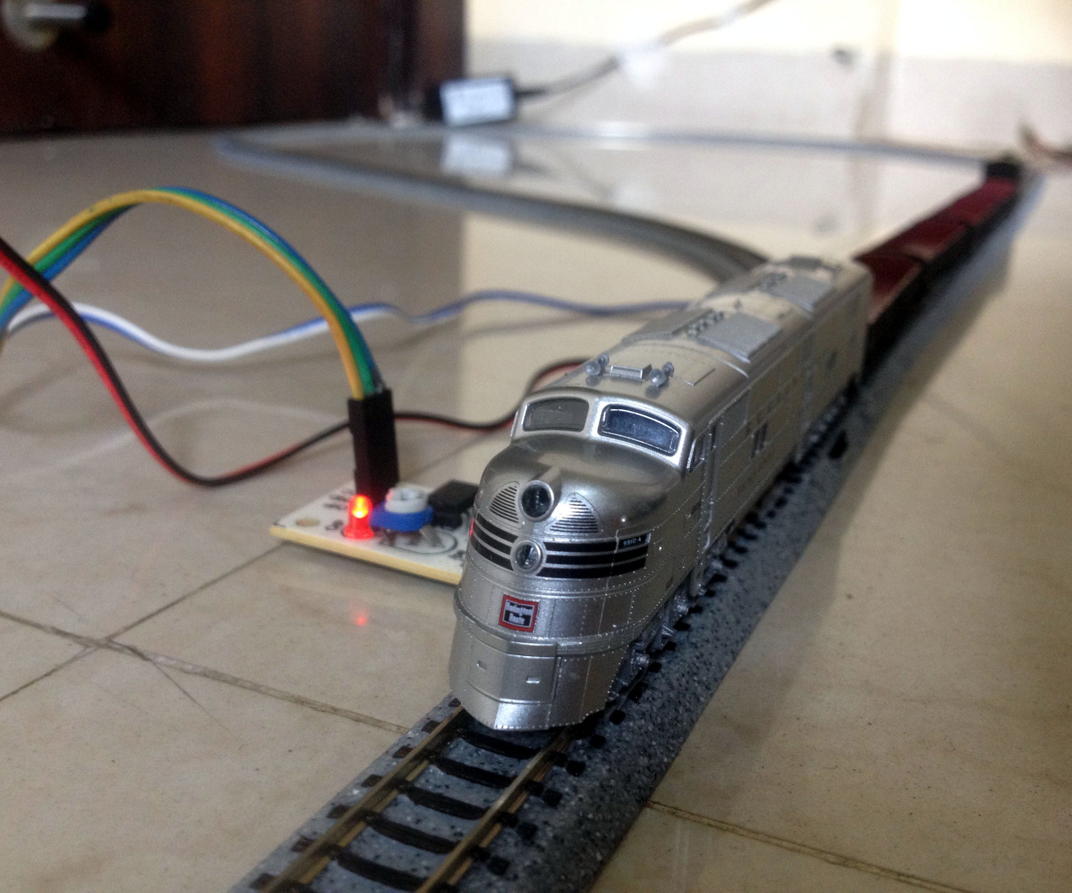 Automatic model. Railway automation. model railroader. railway automatic toy. automated railway platform.