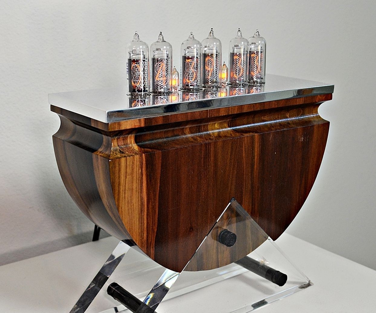 Tulip Poplar Nixie Tube Clock: Intro.