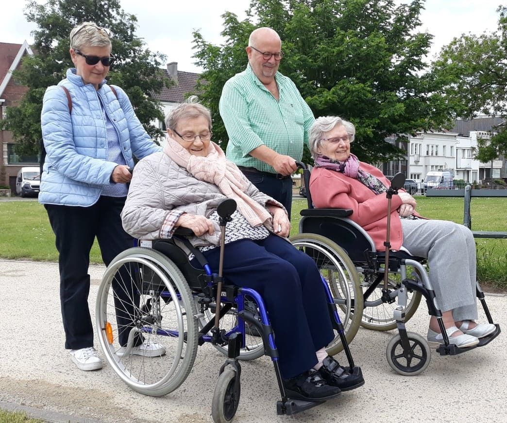 D4E1 Communication Aid