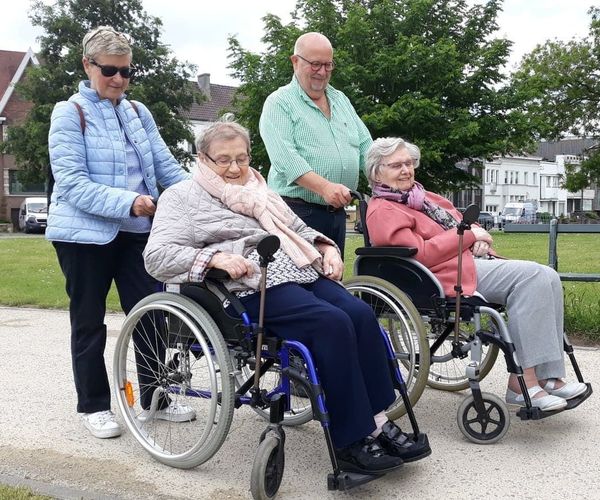 D4E1 Communication Aid