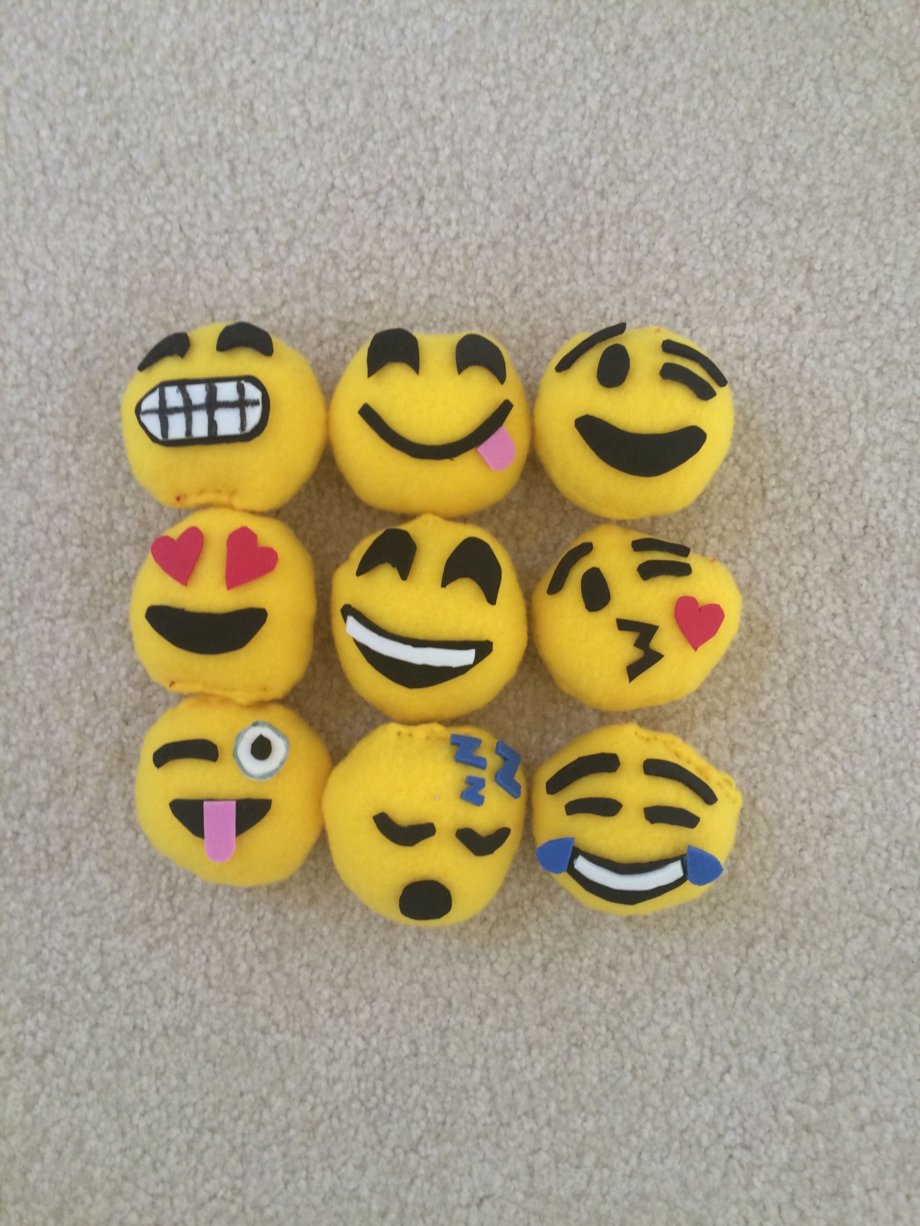 DIY Emoji Pillows 6 Steps (with Pictures) Instructables