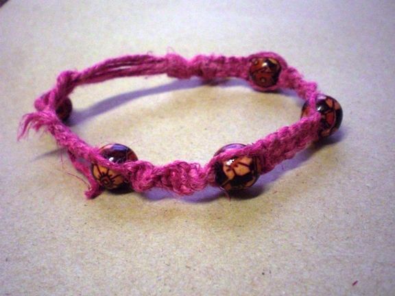 Making a Hemp Bracelet