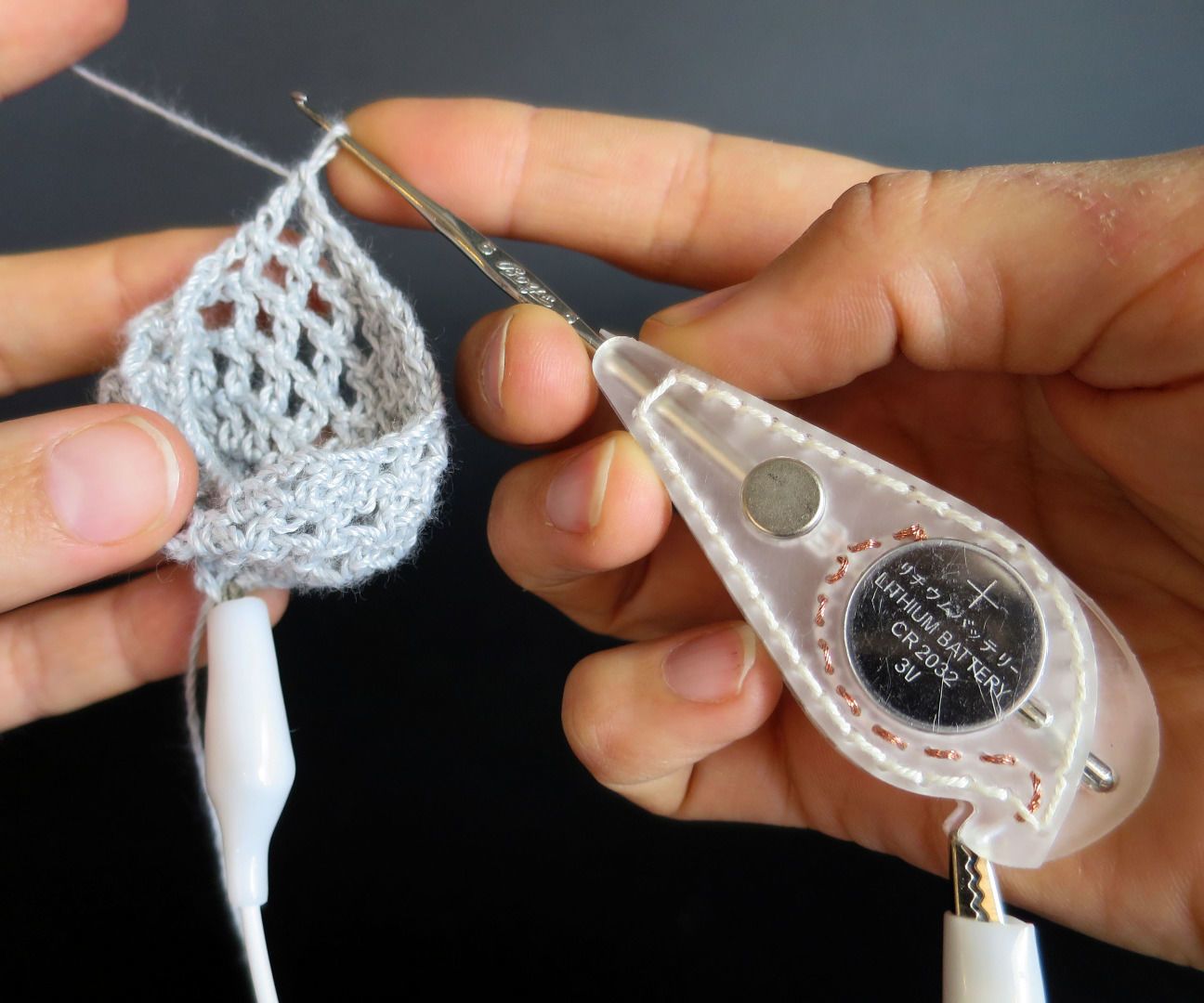 Ohm Hook - a Vibrating Resistance Meter for Crochet : 13 Steps (with ...