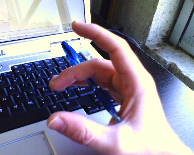 Fancy Pen Tricks : 9 Steps - Instructables